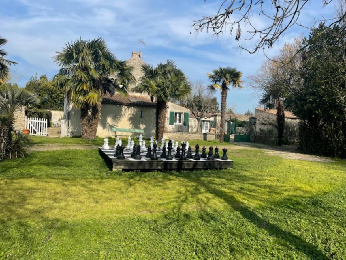 Le Chai Maison De Charme Pour Tribu Joyeuse Le Château-dʼOléron Kültér fotó