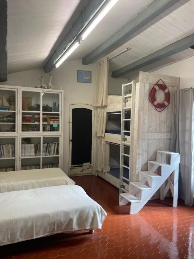 Le Chai Maison De Charme Pour Tribu Joyeuse Le Château-dʼOléron Kültér fotó