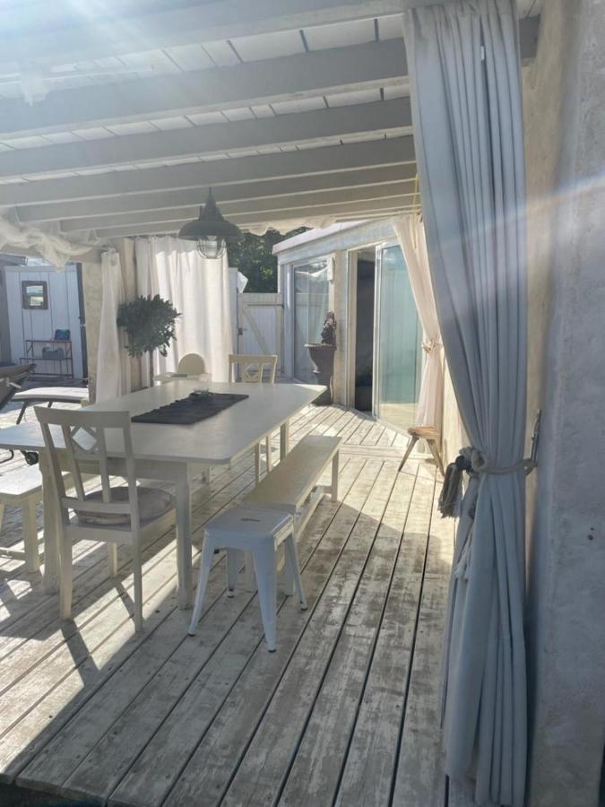 Le Chai Maison De Charme Pour Tribu Joyeuse Le Château-dʼOléron Kültér fotó