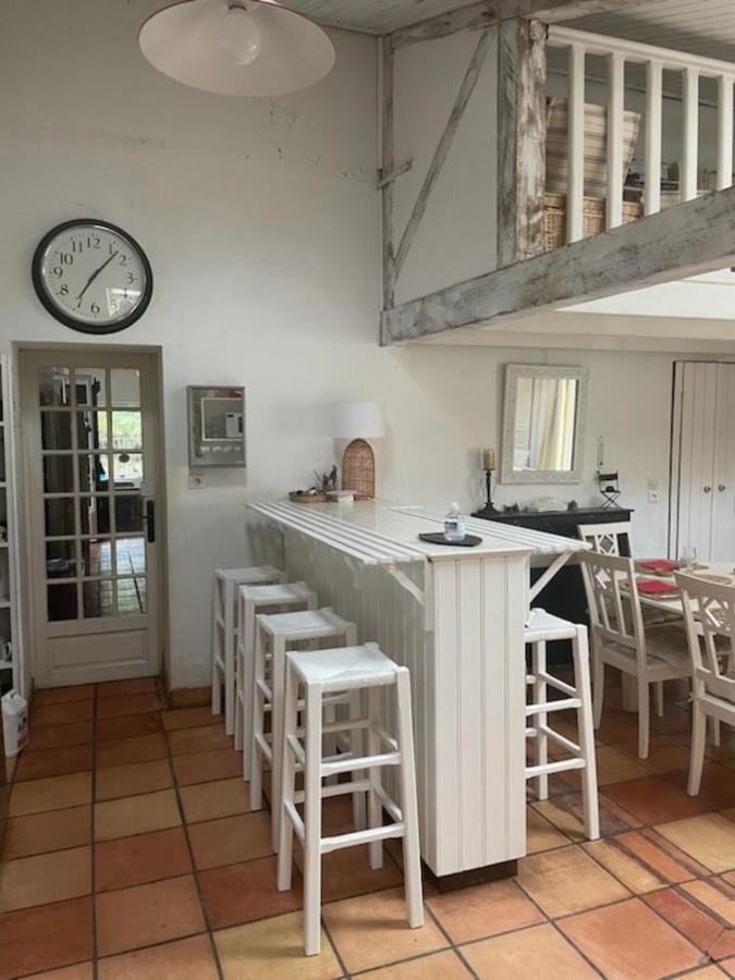 Le Chai Maison De Charme Pour Tribu Joyeuse Le Château-dʼOléron Kültér fotó