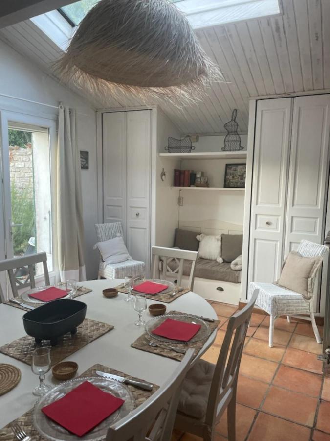 Le Chai Maison De Charme Pour Tribu Joyeuse Le Château-dʼOléron Kültér fotó